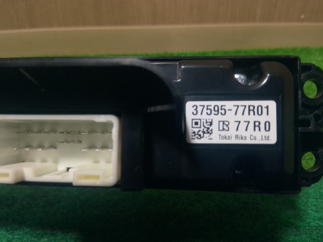 【中古】ジムニー 3BA-JB64W パワーウインドウスイッチ PWスイッチ