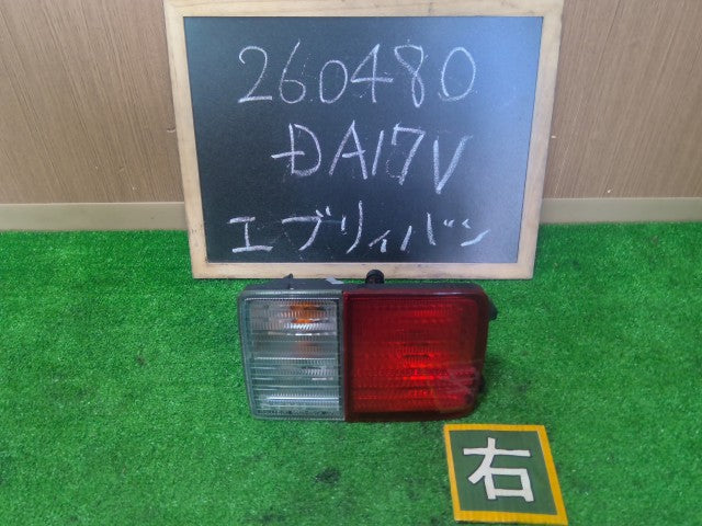 【中古】エブリィ HBD-DA17V 右 テールランプ