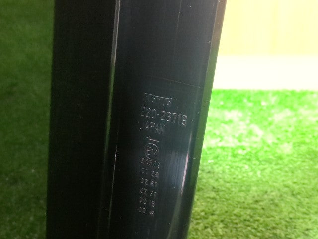 【中古】セレナ DAA-GFC27 左 テールランプ
