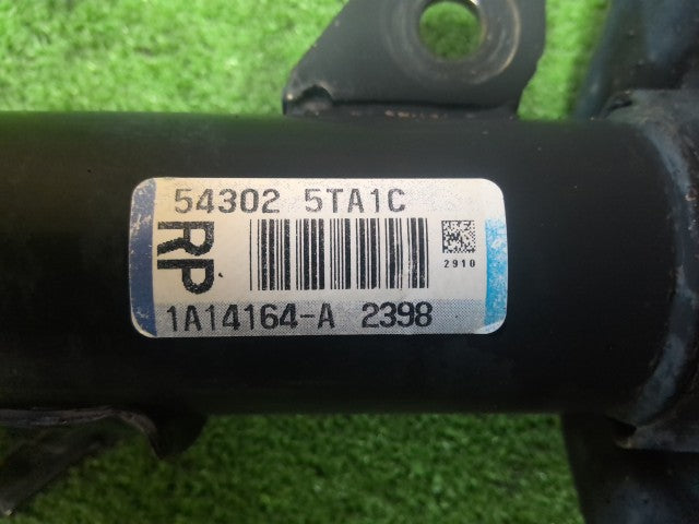 【中古】セレナ DAA-GFC27 右 フロント