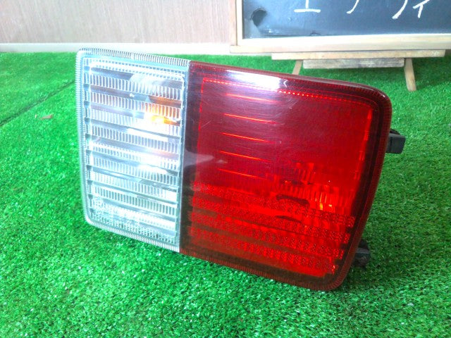 【中古】エブリィ EBD-DA64V 右 テールランプ