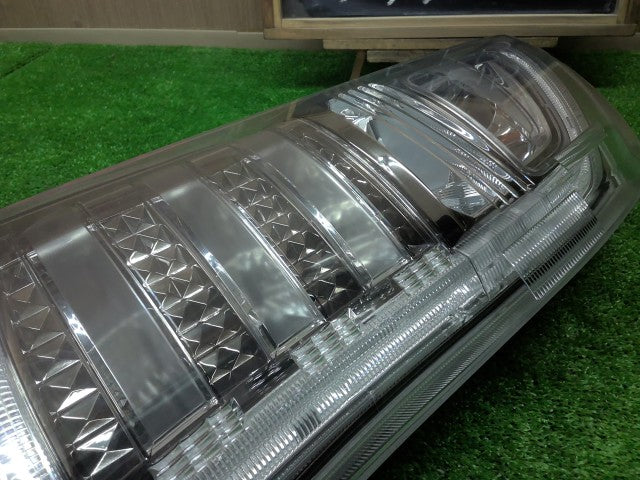 【中古】ステップワゴン DBA-RK5 左 テールランプ