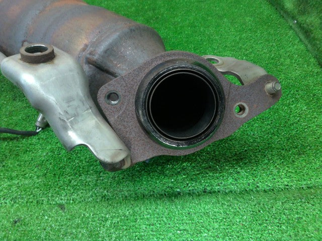 【中古】ステップワゴン DBA-RK5 触媒 キャタリスタ