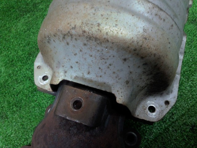 【中古】ステップワゴン DBA-RK5 触媒 キャタリスタ