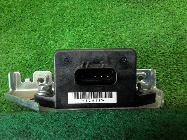 【中古】ステップワゴン DBA-RK5 ヨ―レート センサー