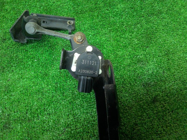 【中古】ステップワゴン DBA-RK5 左 リア側