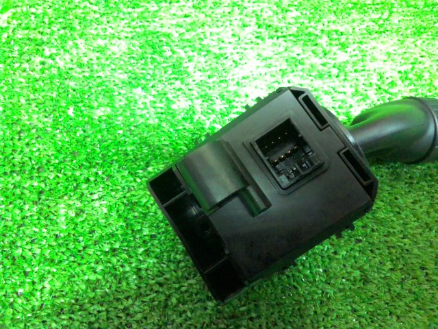 【中古】ステップワゴン DBA-RK5 ワイパー スイッチ