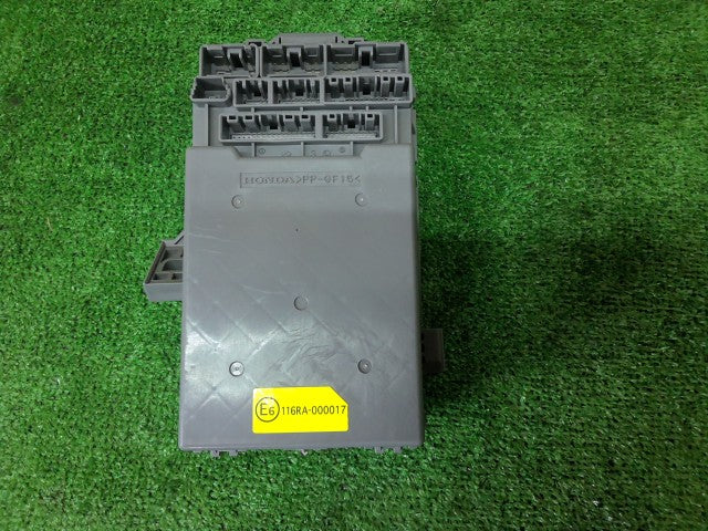 【中古】ステップワゴン DBA-RK5 運転席 側