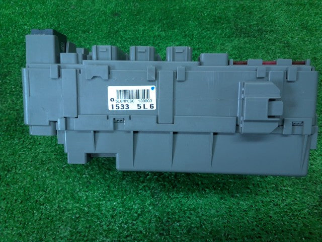 【中古】ステップワゴン DBA-RK5 運転席 側