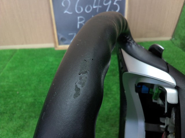 【中古】ステップワゴン DBA-RK5 レザー 革
