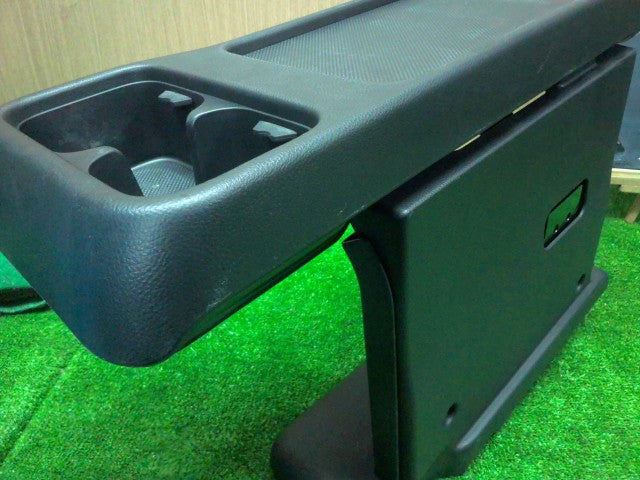 【中古】ステップワゴン DBA-RK5 フロント センター