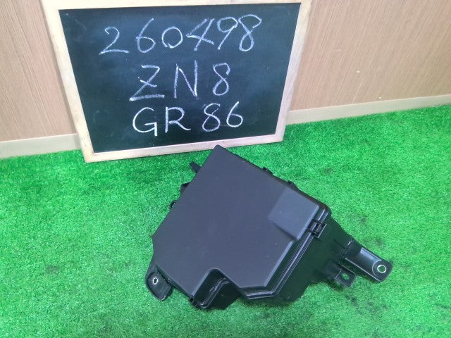 【中古】GR ８６ 3BA-ZN8 エンジンルーム内