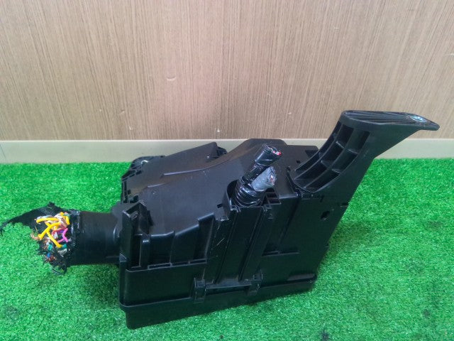 【中古】GR ８６ 3BA-ZN8 エンジンルーム内