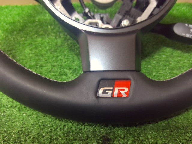 【中古】GR ８６ 3BA-ZN8 ステアリングホイール