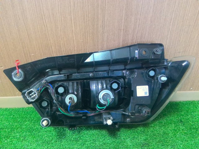 【中古】ワゴンＲ DBA-MH35S 左 テールランプ