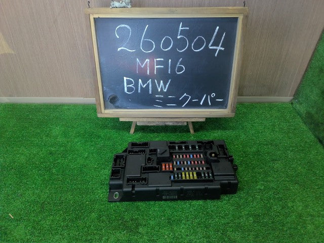 【中古】BMW ミニ ABA-MF16 室内用