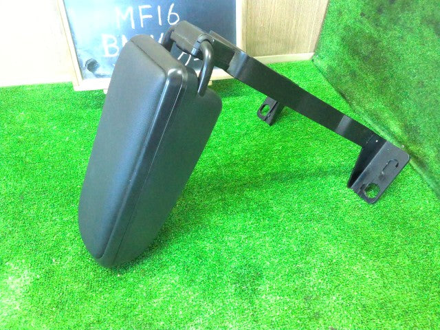 【中古】BMW ミニ ABA-MF16 アームレスト