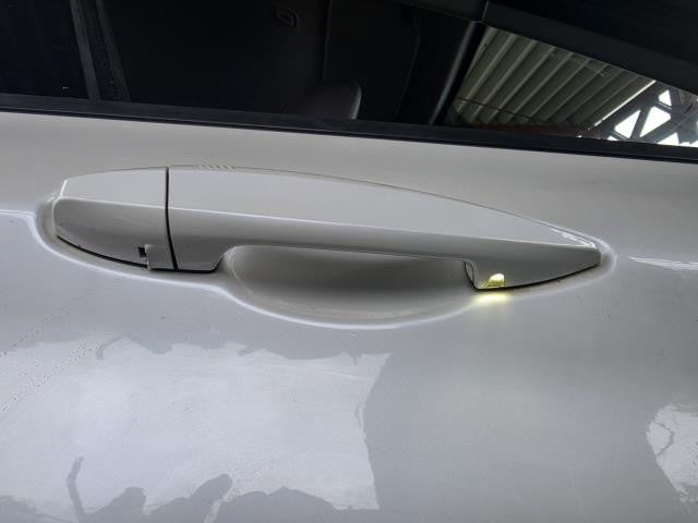 【中古】BMW LDA-HT20 右 フロント