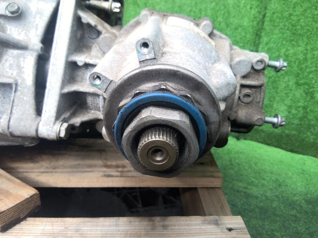 【中古】BMW LDA-HT20 オートマチック AT