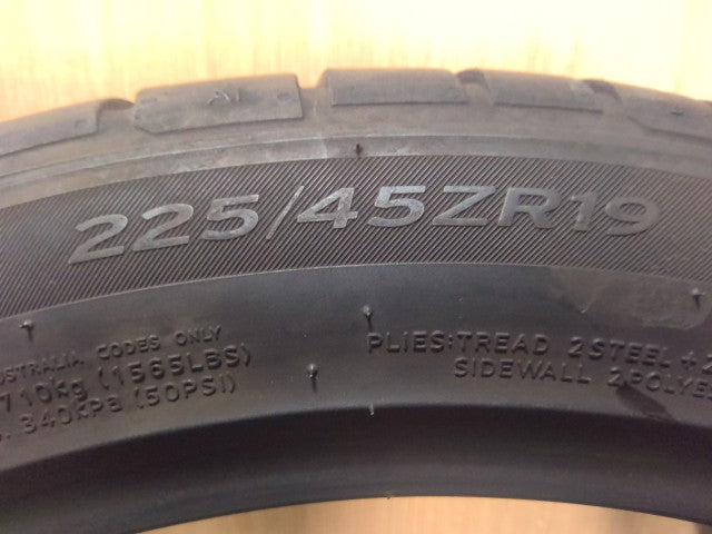 【中古】19インチ ノーマルタイヤ ハンコック ventusS1evo3
