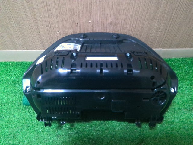 【中古】BMW LDA-HT20 スピードメーター 62