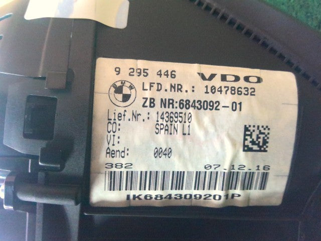 【中古】BMW LDA-HT20 スピードメーター 62