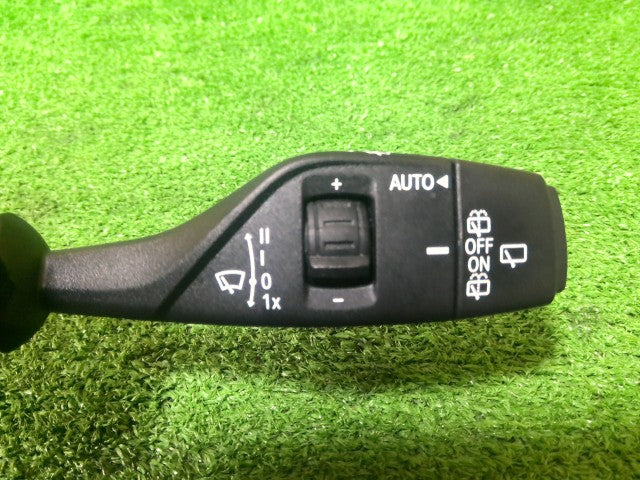 【中古】BMW LDA-HT20 ディマースイッチ ウインカー