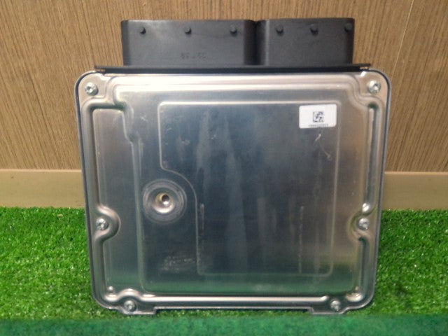 【中古】BMW LDA-HT20 エンジンコンピューター ECU