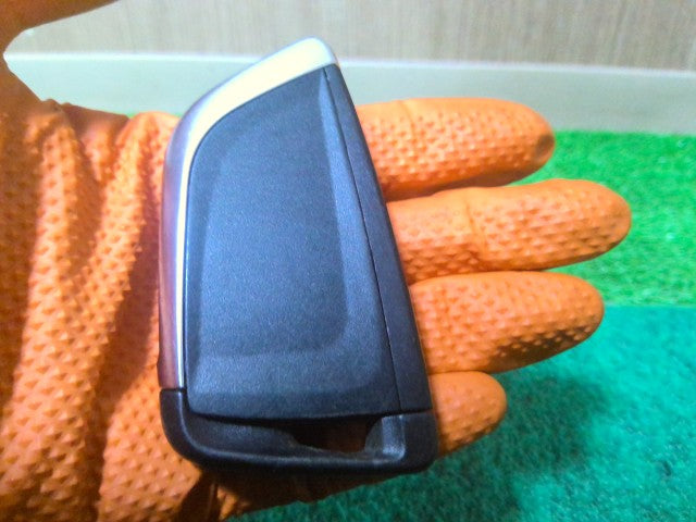 【中古】BMW LDA-HT20 キーレスリモコン スマートキー