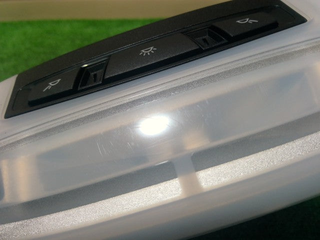 【中古】BMW LDA-HT20 ルームランプ マップランプ