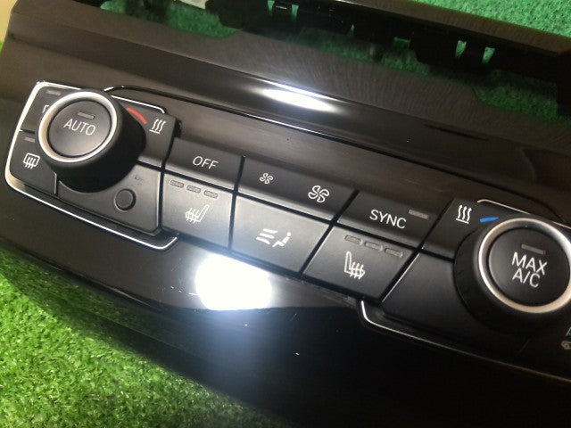 【中古】BMW LDA-HT20 オーディオパネル エアコン