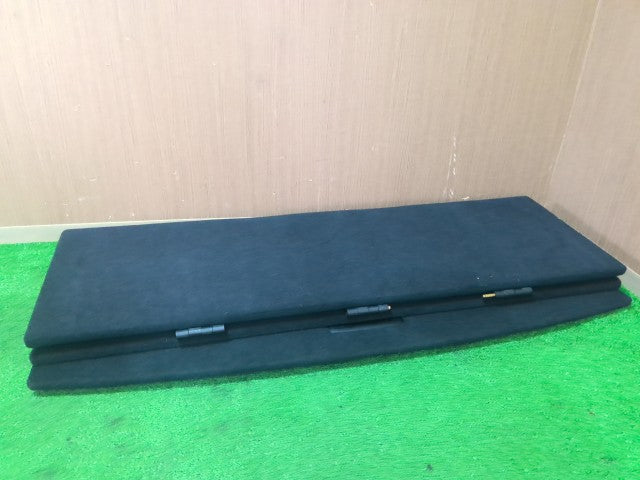 【中古】BMW LDA-HT20 ラゲッジボード 荷室ボード
