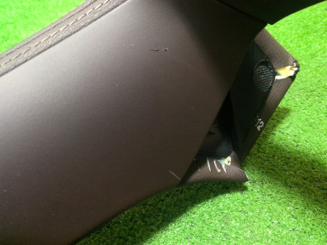 【中古】BMW LDA-HT20 レザー 革