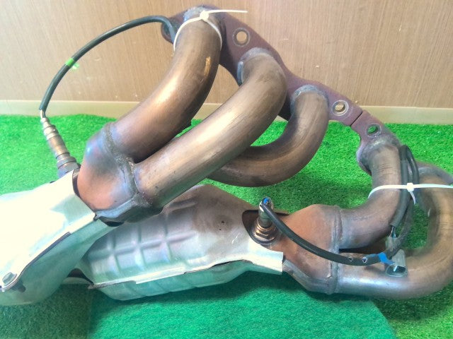 【中古】ソアラ E-JZZ31 触媒 キャタライザー