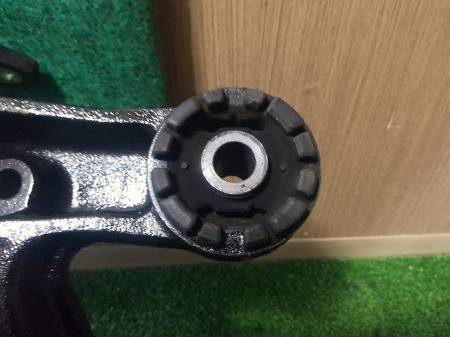 【中古】ソアラ E-JZZ31 リア リジット