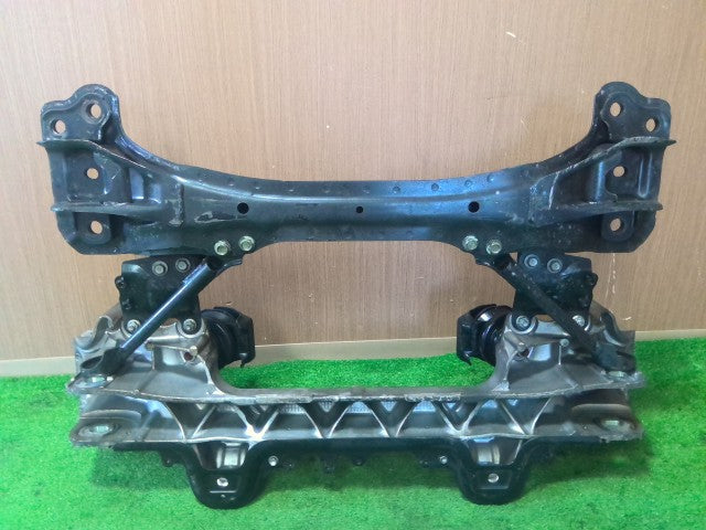 【中古】ソアラ E-JZZ31 フロント クロス