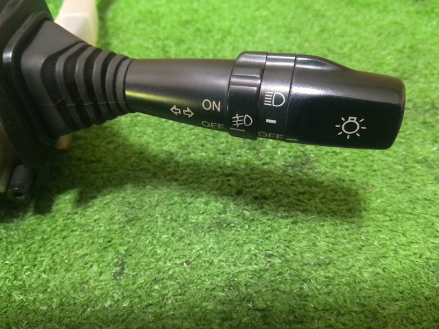 【中古】ソアラ E-JZZ31 ディマー コンビネーション