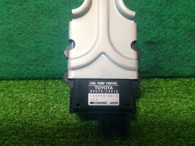 【中古】ソアラ E-JZZ31 フューエルコンピューター 89570-24010