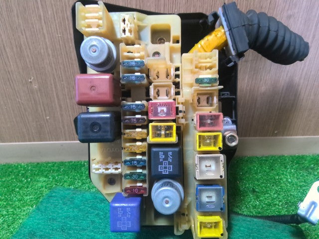 【中古】ソアラ E-JZZ31 エンジン ルーム