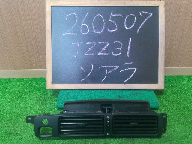 【中古】ソアラ E-JZZ31 エアコン吹き出し口 フロント