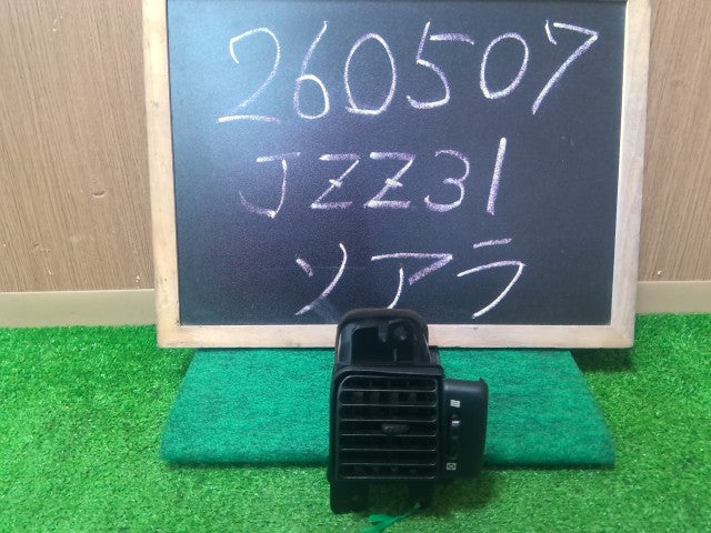 【中古】ソアラ E-JZZ31 エアコン吹き出し口 右