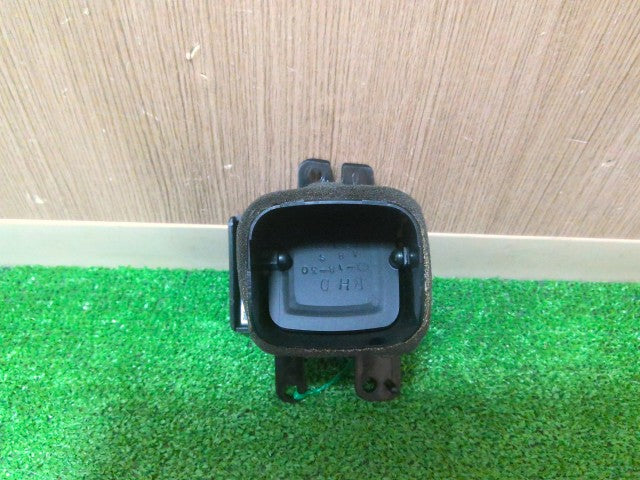 【中古】ソアラ E-JZZ31 エアコン吹き出し口 右