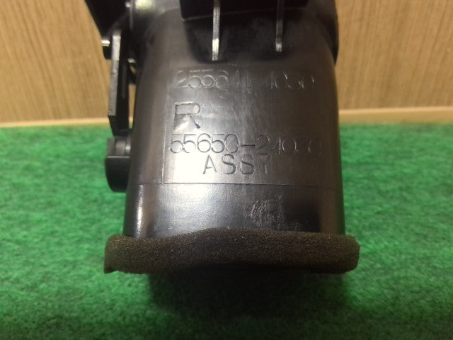 【中古】ソアラ E-JZZ31 エアコン吹き出し口 右