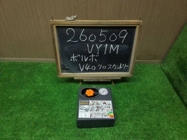 【中古】ボルボ 40シリーズ DBA-MB5204T タイヤ用