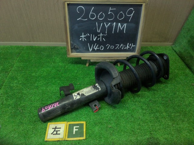 【中古】ボルボ 40シリーズ DBA-MB5204T 左