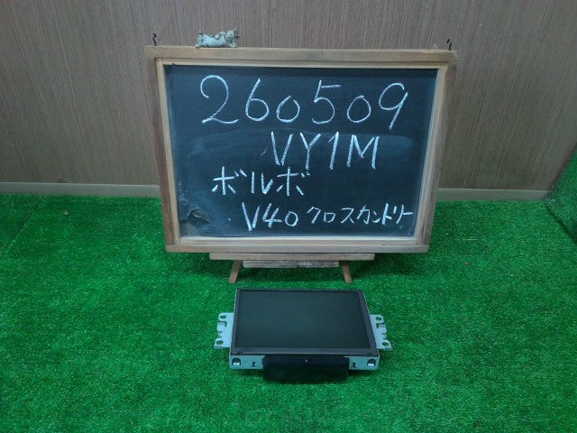 【中古】ボルボ 40シリーズ DBA-MB5204T ナビモニター