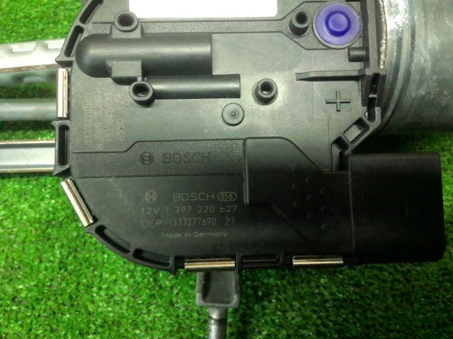【中古】ボルボ 40シリーズ DBA-MB5204T フロント