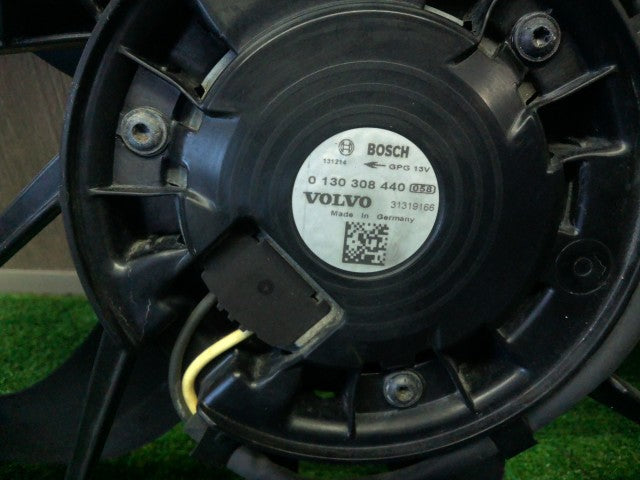 【中古】ボルボ 40シリーズ DBA-MB5204T 電動ファン