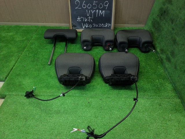【中古】ボルボ 40シリーズ DBA-MB5204T ヘッドレスト