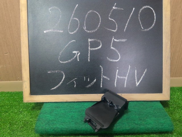 【中古】フィット DAA-GP5 追突防止 レーダー